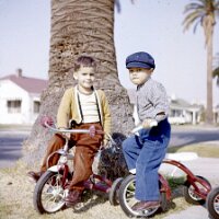 11 Junior_11_WithFriendTricycles