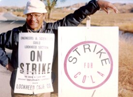 26 Senior_02_OnStrike