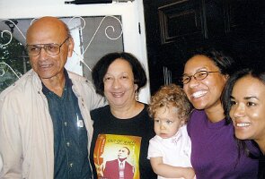 28 Senior_WithFamily_04